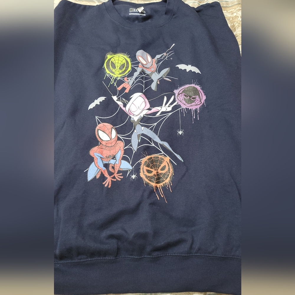 Marvel hero crew neck